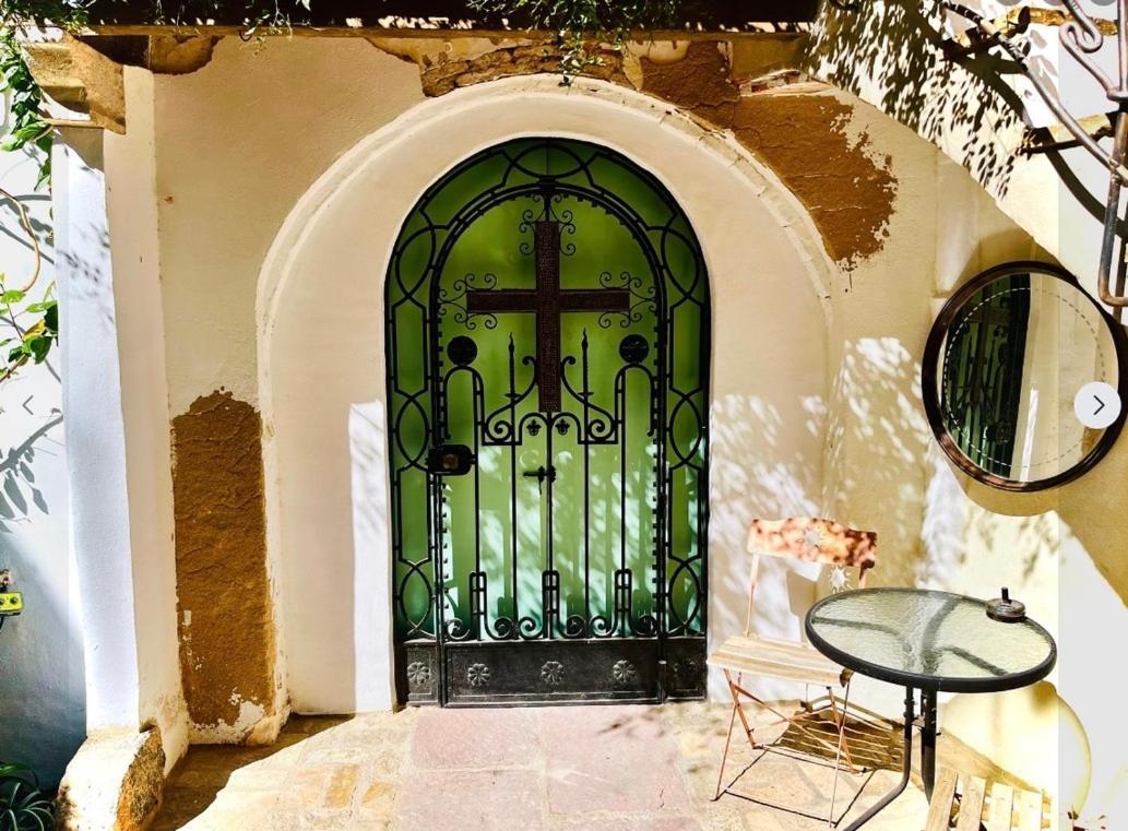 Oliva Courtyard Guesthouse Zewnętrze zdjęcie