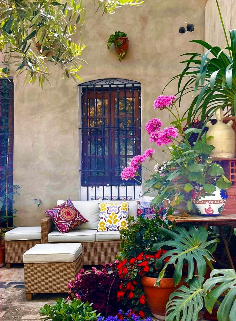 Oliva Courtyard Guesthouse Zewnętrze zdjęcie